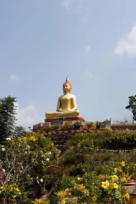 Takuapa Old Town: Temple & Sunday Market - Key Points