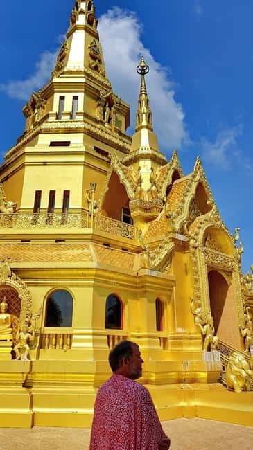 Takuapa Old Town: Temple & Sunday Market - Visiting Dok Daeng Monastery: A Sanctuary of Calm