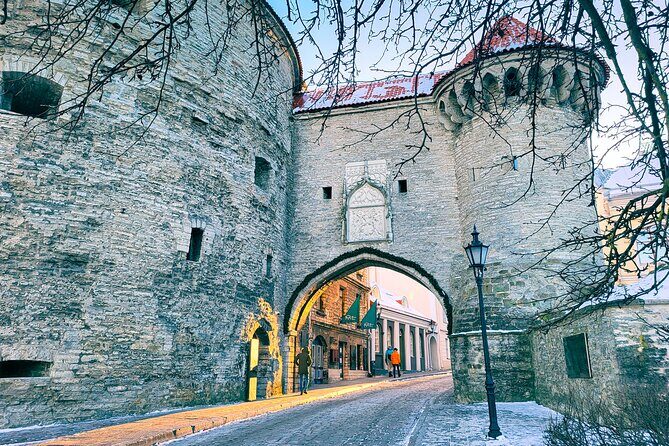 Tales of Old Tallinn 2-hour Walking Tour - A Deep Dive into the Tour Experience
