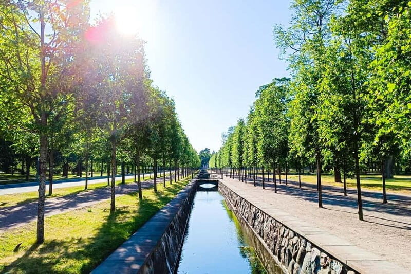 Tales of Tallinn 2-hour Car Tour - Who Is This Tour Best Suited For?