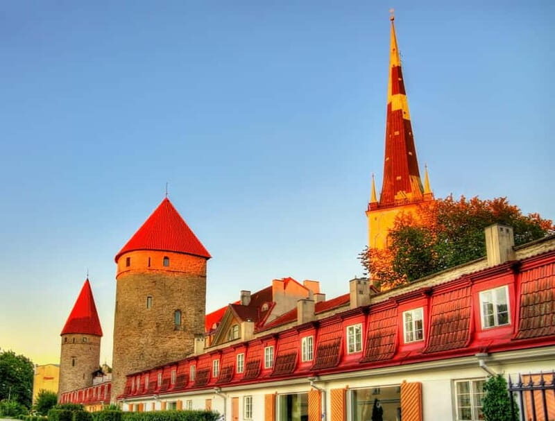 Tallinn: Capture the most Photogenic Spots with a Local - Tallinn: Capture the most Photogenic Spots with a Local