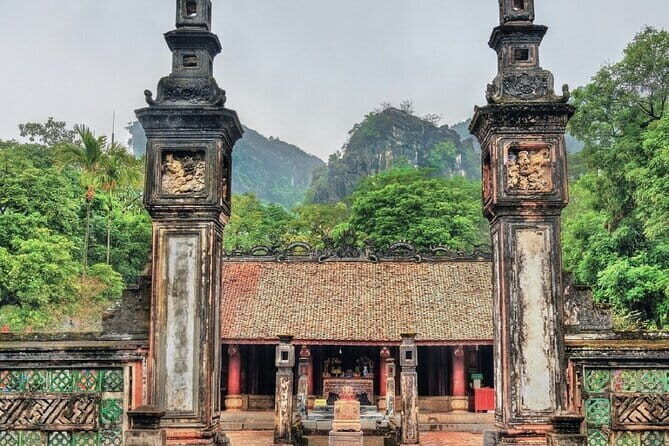 Tam Coc Countryside & Cave Escape - Key Points