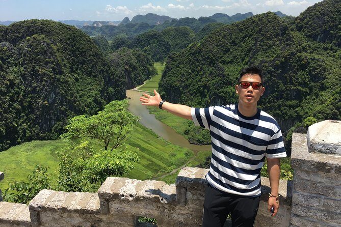 Tam Coc Ninh Binh - Hoa Lu - Deluxe Daily group Tour - A Deep Dive into the Experience