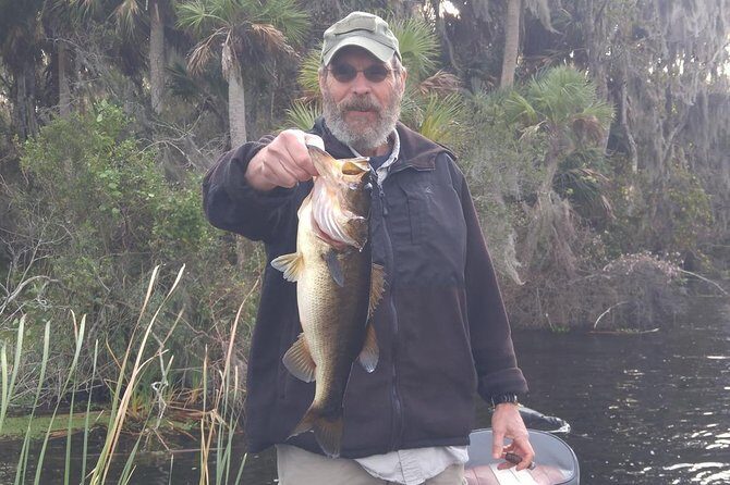 Tampa Bass Fishing Guide on Lake Tarpon - Food, Water, and Convenience