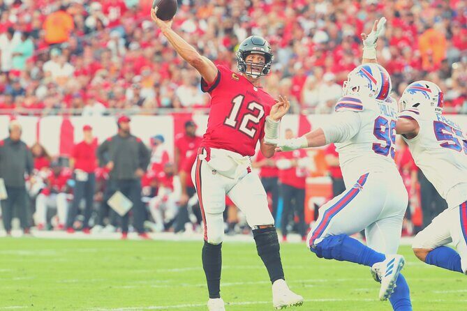 Tampa Bay Buccaneers Football Game at Raymond James Stadium - A Closer Look at the Experience