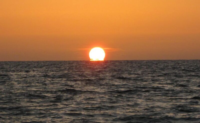 Tampa Bay: Private Sunset Cruise with Champaign or Wine - FAQ