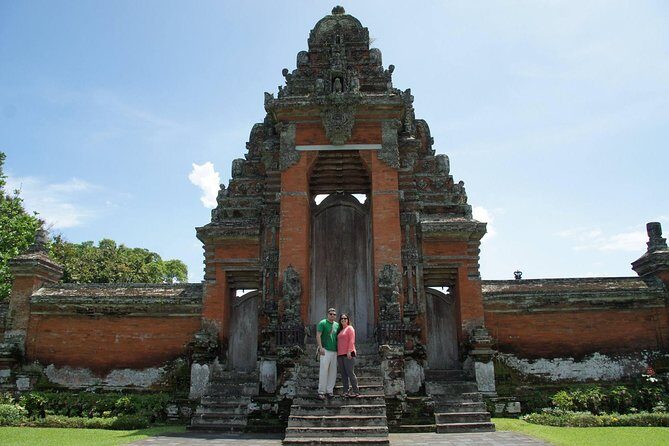 Tanah Lot Sunset and Monkey Forest Tour. - Sunset at Tanah Lot Temple: Bali’s Iconic Coastal Landmark