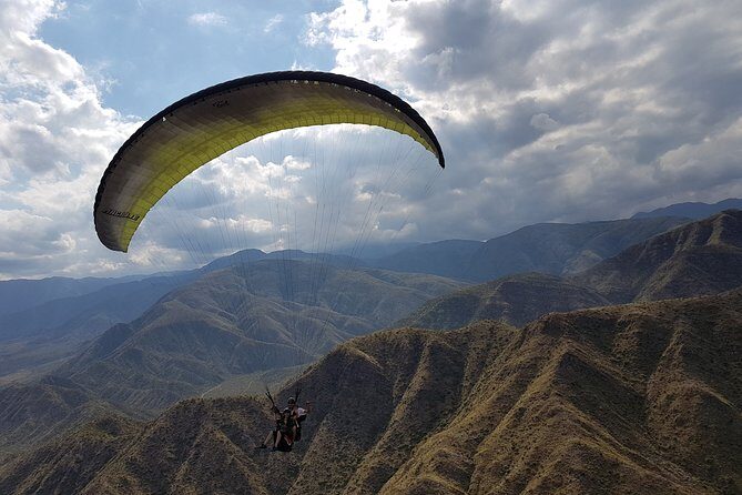 Tandem Flight Paraglider with Instructor + HD - FAQ