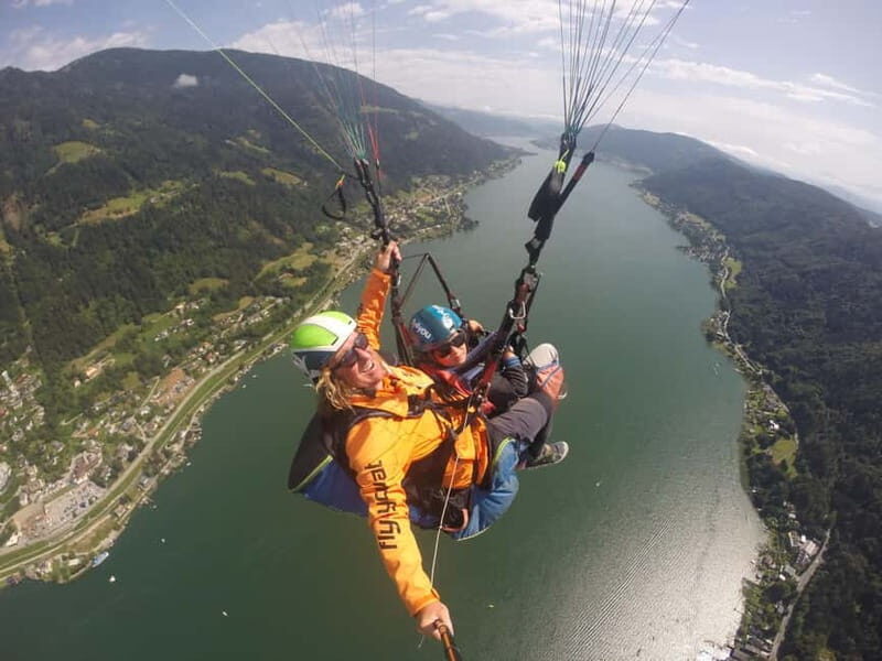 Tandem flight: Paragliding panorama tandem flight - A Bird’s Eye View of Carinthia: Tandem Paragliding from Gerlitzen