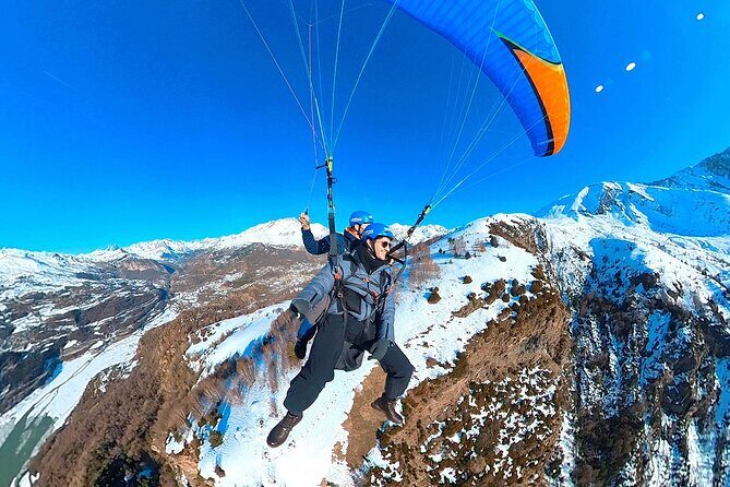Tandem paraglider in the Pyrenees (Panticosa) + Video of the flight - An In-Depth Look at Paragliding in Panticosa
