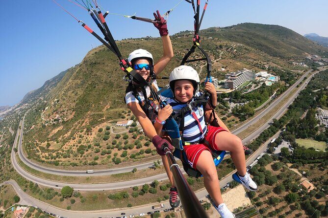 Tandem Paragliding Flight in Cefalù - FAQ