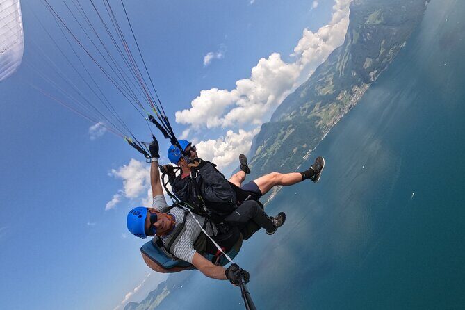 Tandem Paragliding Flight in the Lucerne Region - Who Will Love This Tour?