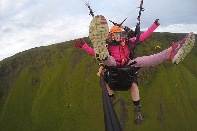 Tandem Paragliding Flights from Vik - A Close-Up Look at Your Vik Paragliding Experience