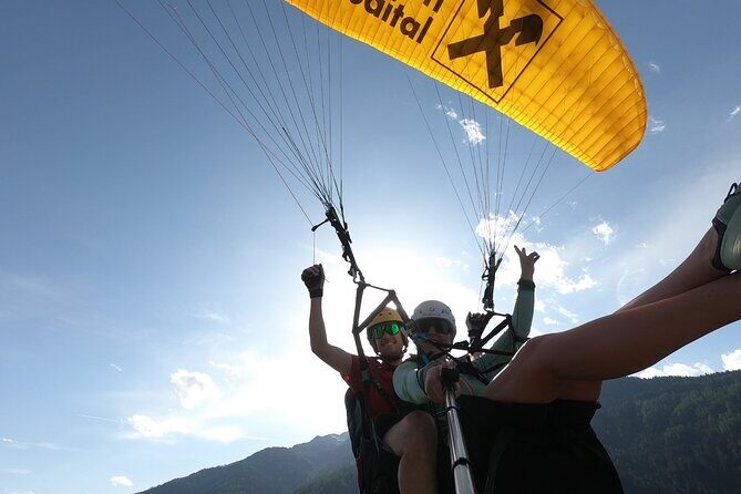 Tandem paragliding in Neustift - Tandem Paragliding in Neustift: Soaring Above the Stubaital