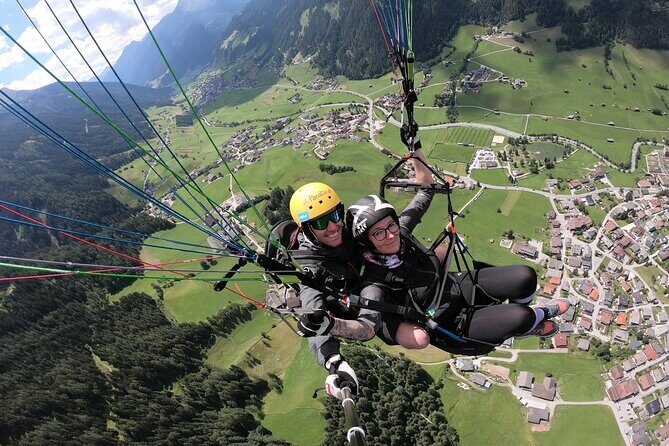 Tandem paragliding in Neustift - Authenticity and Value