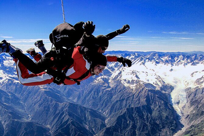 Tandem Skydive 10,000ft from Franz Josef - Experience the Thrill of a 10,000ft Tandem Skydive in Franz Josef