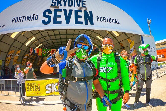 Tandem Skydiving  30 min from Albufeira - A Detailed Look at the Skydiving Experience