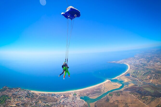 Tandem Skydiving Algarve 10.000ft  3500m - Key Points