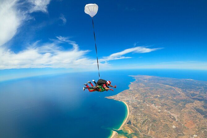 Tandem Skydiving Algarve 10.000ft  3500m - FAQ