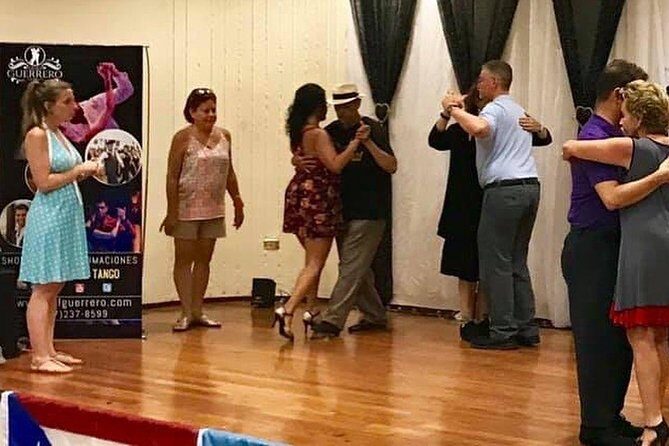 Tango lesson and Milonga tour - A Closer Look at the Tango Lesson and Milonga Tour