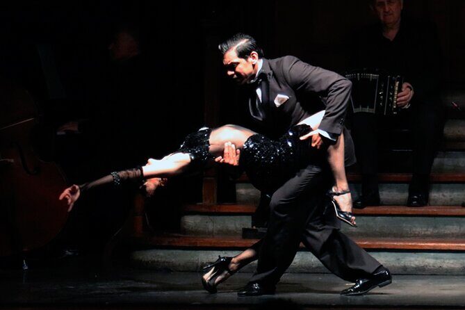 Tango Show and Dinner at: Aljibe Tango - Key Points