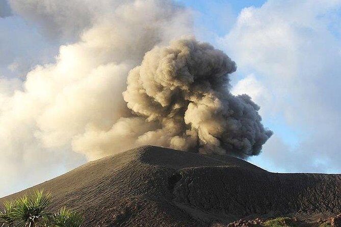 Tanna Island: Full Day Tour Including Mt Yasur Volcano and the Hotspring - A Closer Look at the Tour Experience