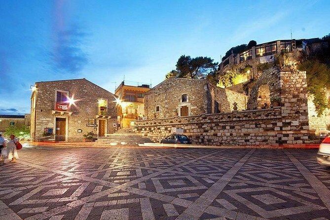 TAORMINA and CASTELMOLA TOUR - Diving Into the Details: What You Can Expect