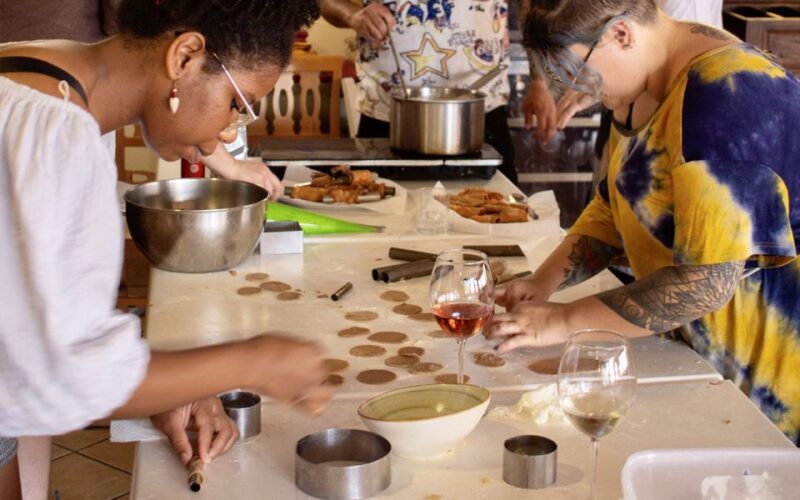Taormina: Cannolo Cooking Class with Completion Certificate - Who Should Consider This Tour?