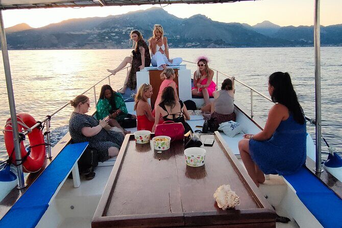 Taormina Sunset Aperitif on-Board - Who Should Consider This Tour?