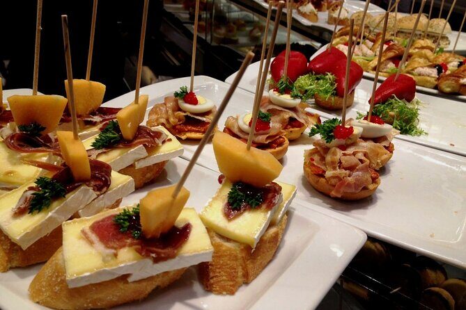 Tapas tasting with drinks at Santiago Old Towm - A Delightful Evening of Tapas and Drinks in Santiago’s Old Town