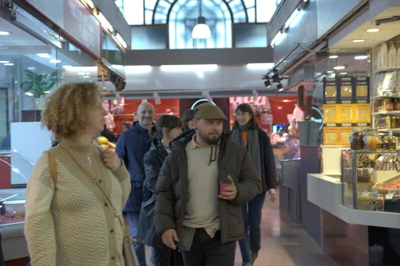 Tapas tour in Gracia quarter: Food, drinks & modernist gems - An In-Depth Look at the Tapas Tour in Gracia