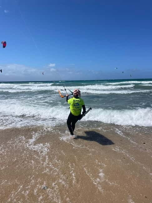 Tarifa: Kitesurfing Group Lesson - What’s Included and What to Prepare