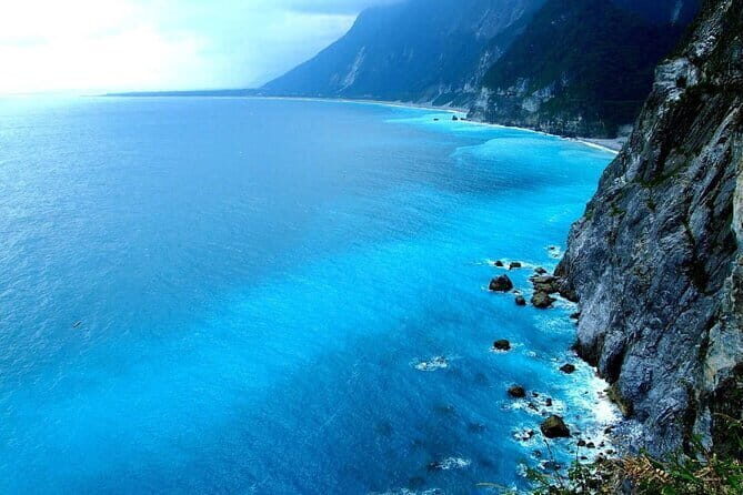 Taroko, Qingshui Cliff, Xincheng Old Street & Qixingtan Day Tour - What Travelers Are Saying