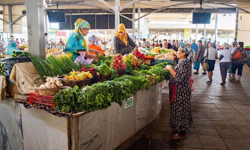 Tashkent: 4 Hour Food Tour and Metro Journey with a Guide - Visiting the Bazaar and Local Life
