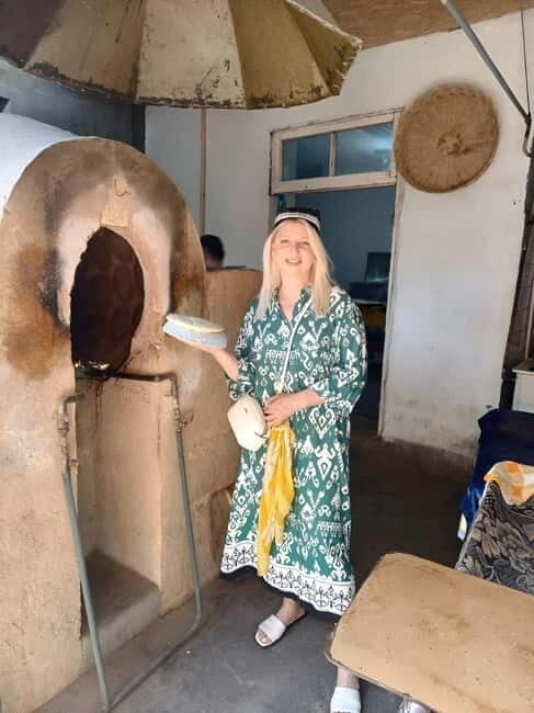 Tashkent: Bake Uzbek Bread + Chorsu Bazaar & Museum Visit - Key Points