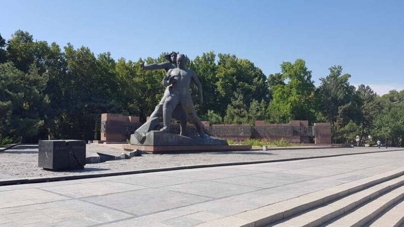 Tashkent: City History and Culture Tour with Market - Key Points