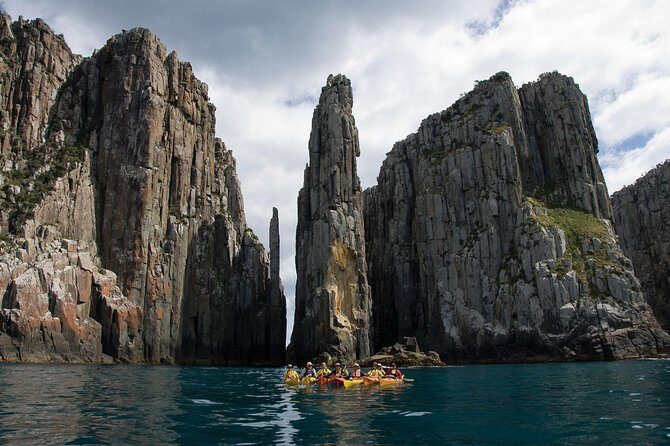 Tasman Peninsula full day kayaking tour - An In-Depth Look at the Tasman Peninsula Kayaking Tour