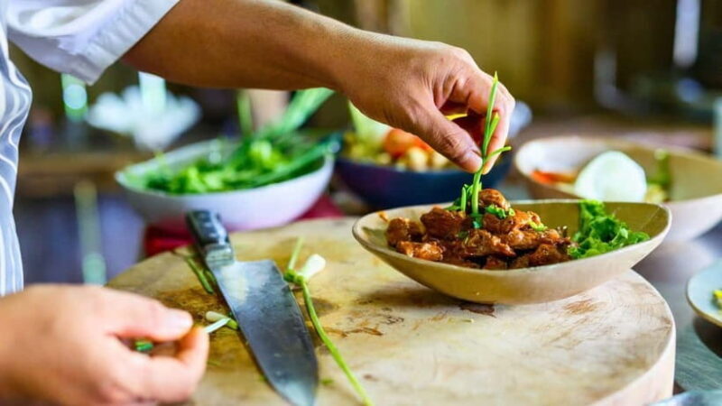 Taste of Bangkok: Michelin Guide Streetfood Small Group Tour - What’s this tour all about?