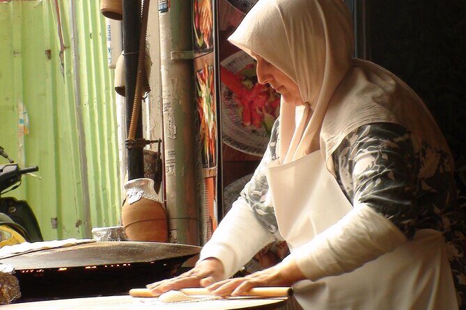 Taste of Istanbul - Taste of Istanbul: A Deep Dive into the Citys Flavors and Local Life