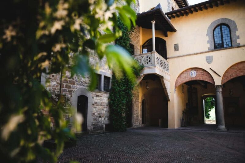Tastes of History at Castello il Palagio - Key Points