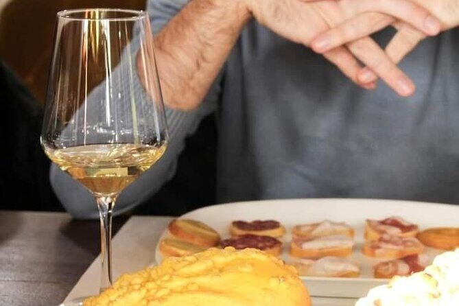 Tasting of 7 wines in the Langhe and visit to the cellar - A Genuine Taste of Langhe: Tasting of 7 Wines and Cellar Visit