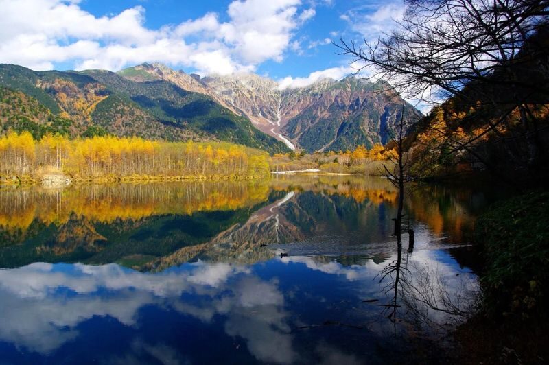 Tateyama Kurobe Alpine Route (including Tateyama Kurobe transportation ticket) & Kamikochi 2-Day Tour - Who should book this two-day mountain trip?