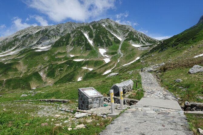 Tateyama Kurobe Alpine Route: Private Tour to World's Edge - Key Points