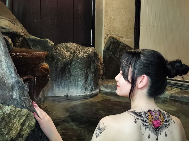 Tattoo-friendly Open-air Onsen (Hot Spring) in Tokyo - At a glance