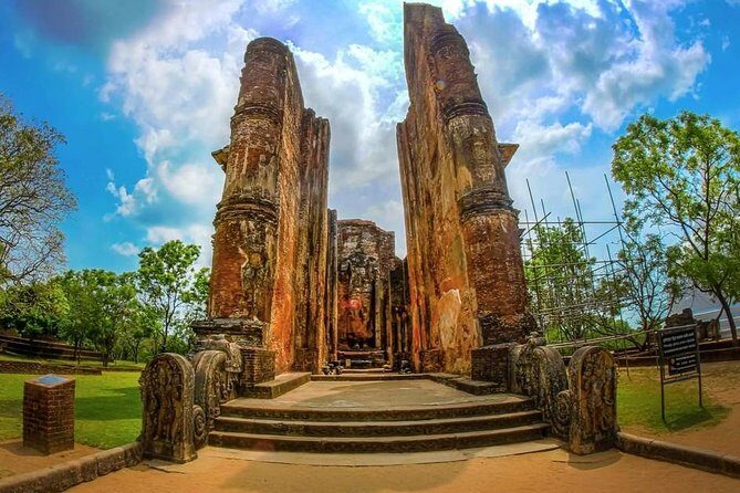 Taxi From Anuradhapura to Airport / Colombo (Private) - In-Depth Review of the Service