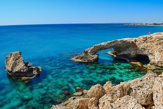 Taxi transfer Larnaca airport To any hotel in Ayia Napa up to 6 passengers - A Deep Dive into the Larnaca to Ayia Napa Private Transfer