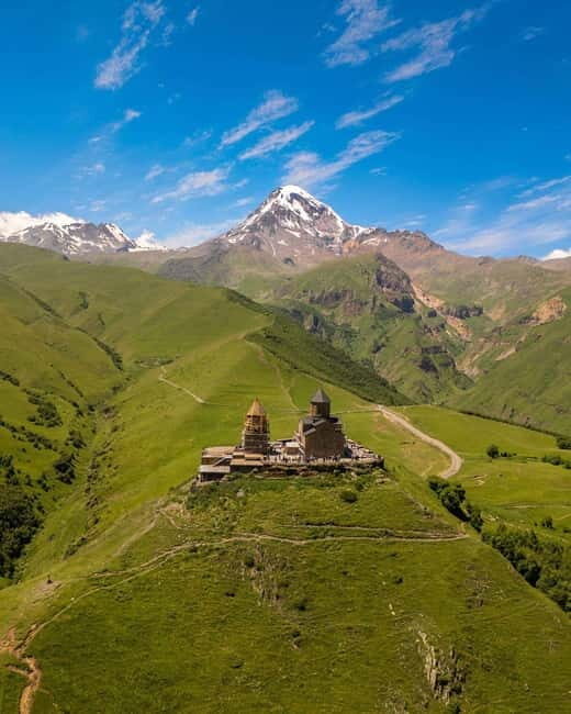 Tbilisi: 7-Day Guided Tour with Hotel and Transfers - Key Points