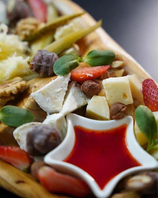TBILISI: Authentic Georgian Cheese Tasting Experience - Key Points
