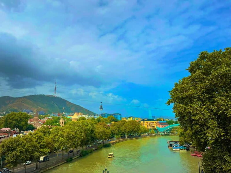 Tbilisi: Chronicle of Georgia, Old-town, Lake & 2 Cable Cars - Who Will Love This Tour?