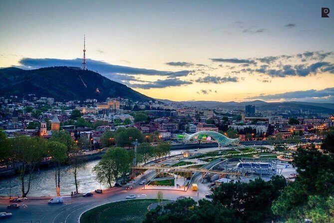 Tbilisi City Private Walking Tour, Ride by Cable Car to Narikala Fortress - What’s Included and How It Works